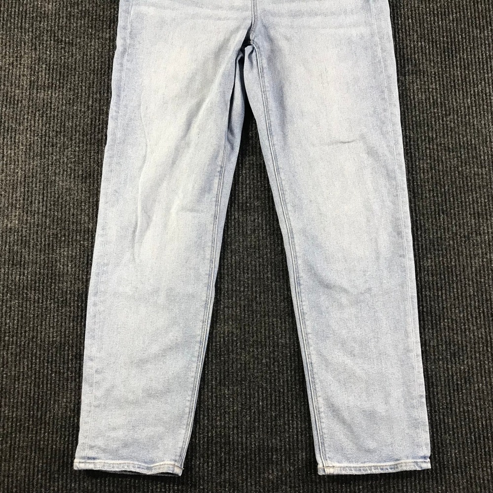 American Eagle Womens Light Wash High Waisted Mom Jeans Stretch Denim Size 10 - Picture 3 of 9